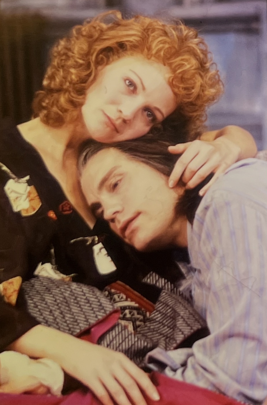 Anna and Pale in an embrace, Burn This