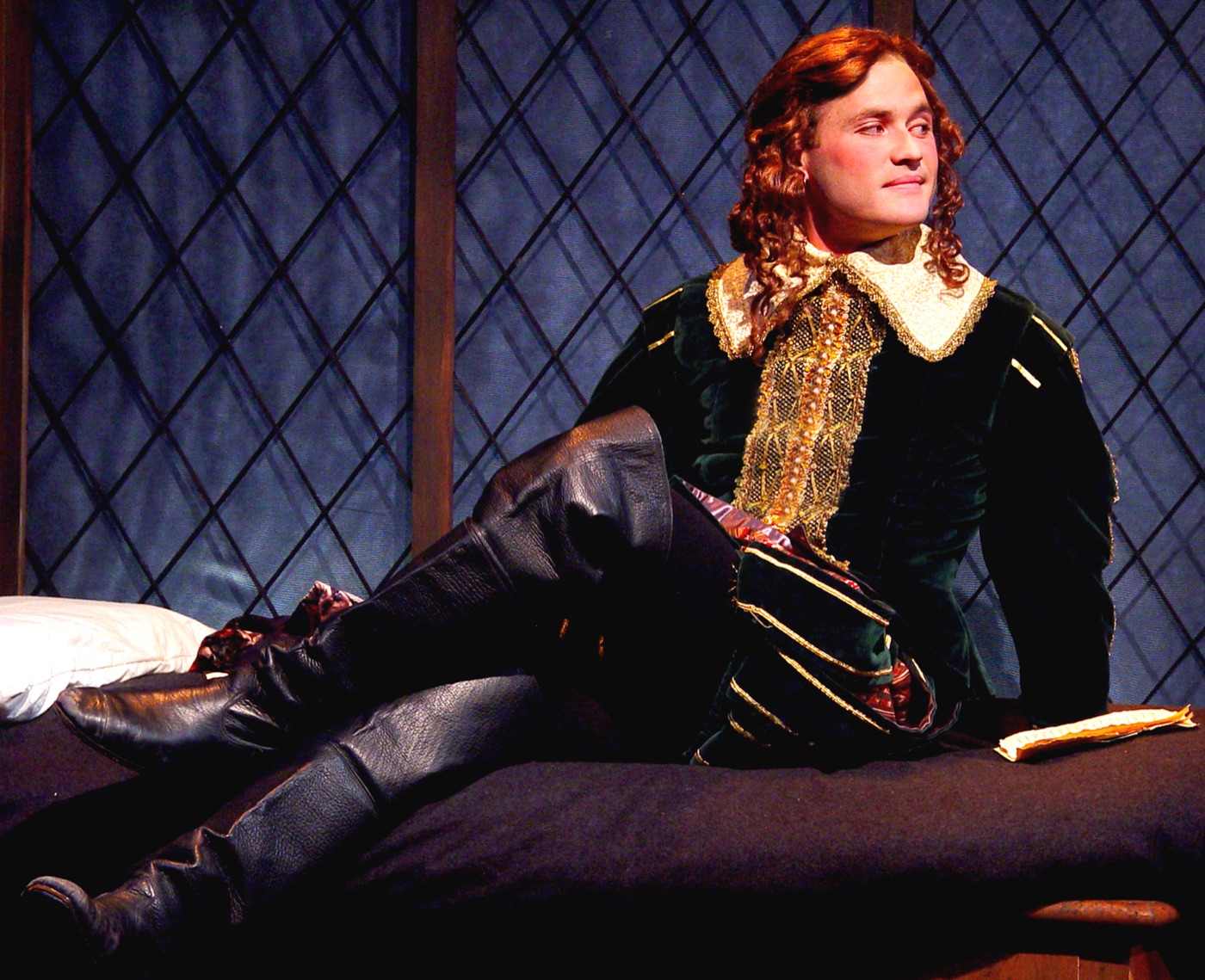 Hal on the bed, costume design, English Channel