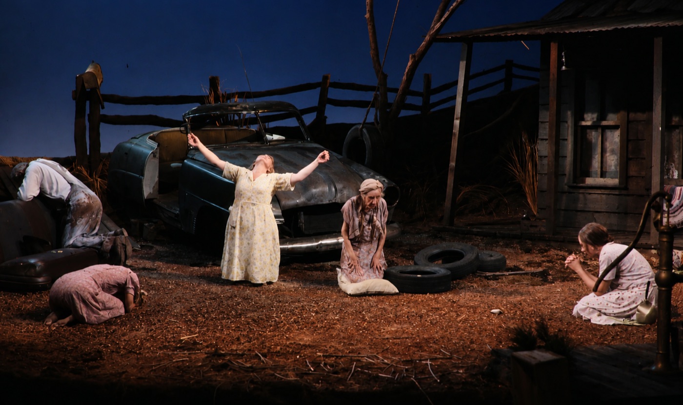 Bessie Mae leads in prayer, costume design, Tobacco Road